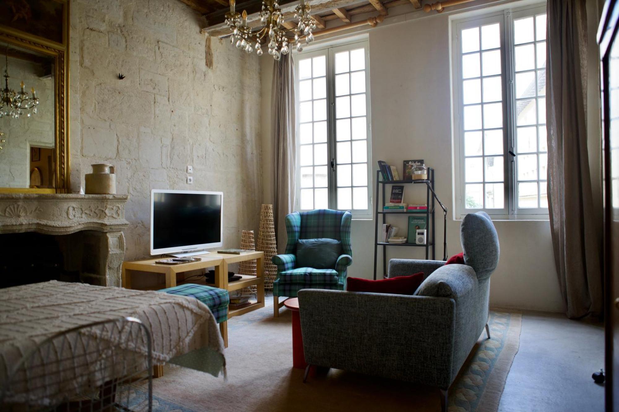 Bon Jour Uzes Apartment Exterior photo